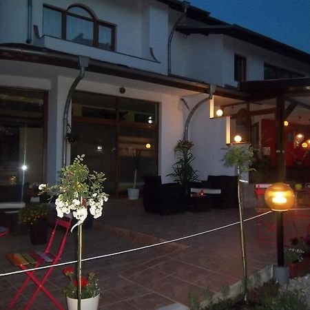 Hotel Gabrisa Razgrad Exteriör bild