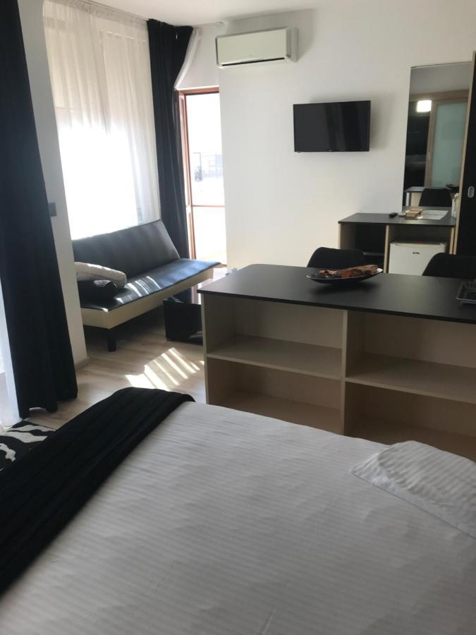 Hotel Gabrisa Razgrad Exteriör bild