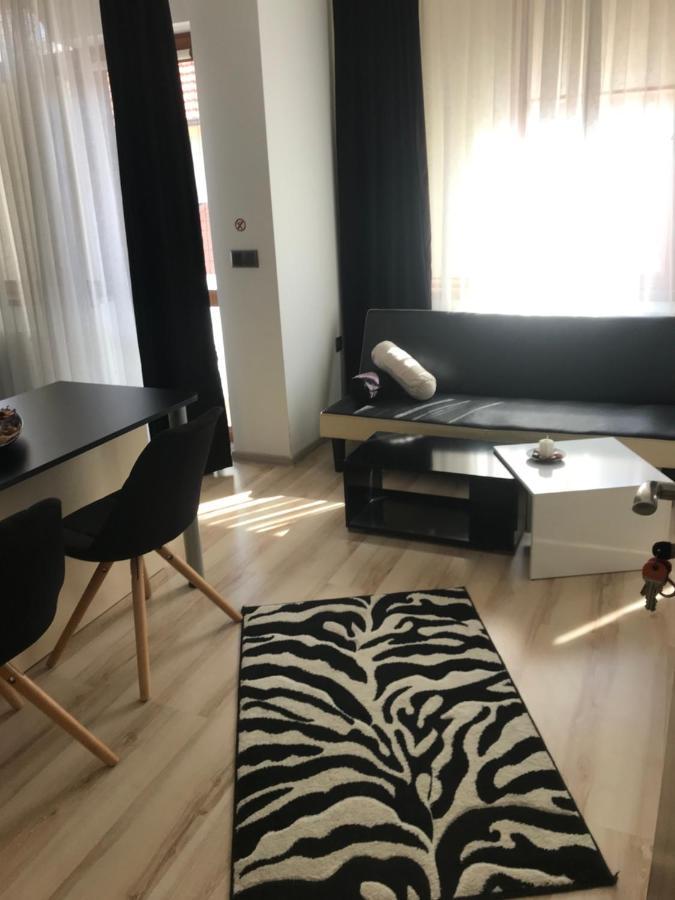Hotel Gabrisa Razgrad Exteriör bild
