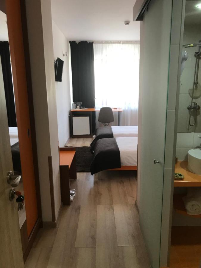 Hotel Gabrisa Razgrad Exteriör bild