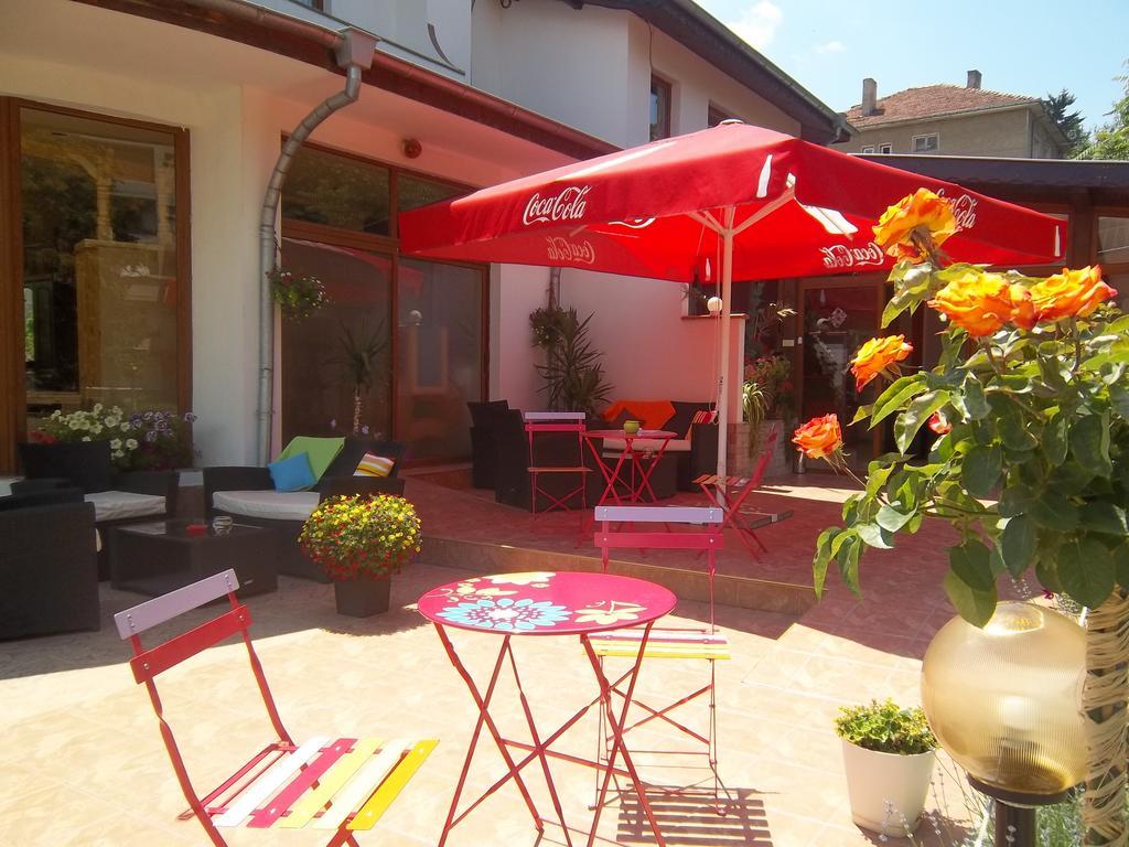 Hotel Gabrisa Razgrad Exteriör bild