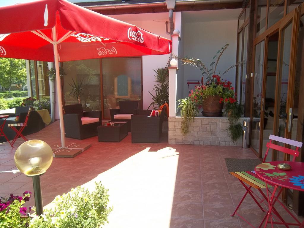Hotel Gabrisa Razgrad Exteriör bild
