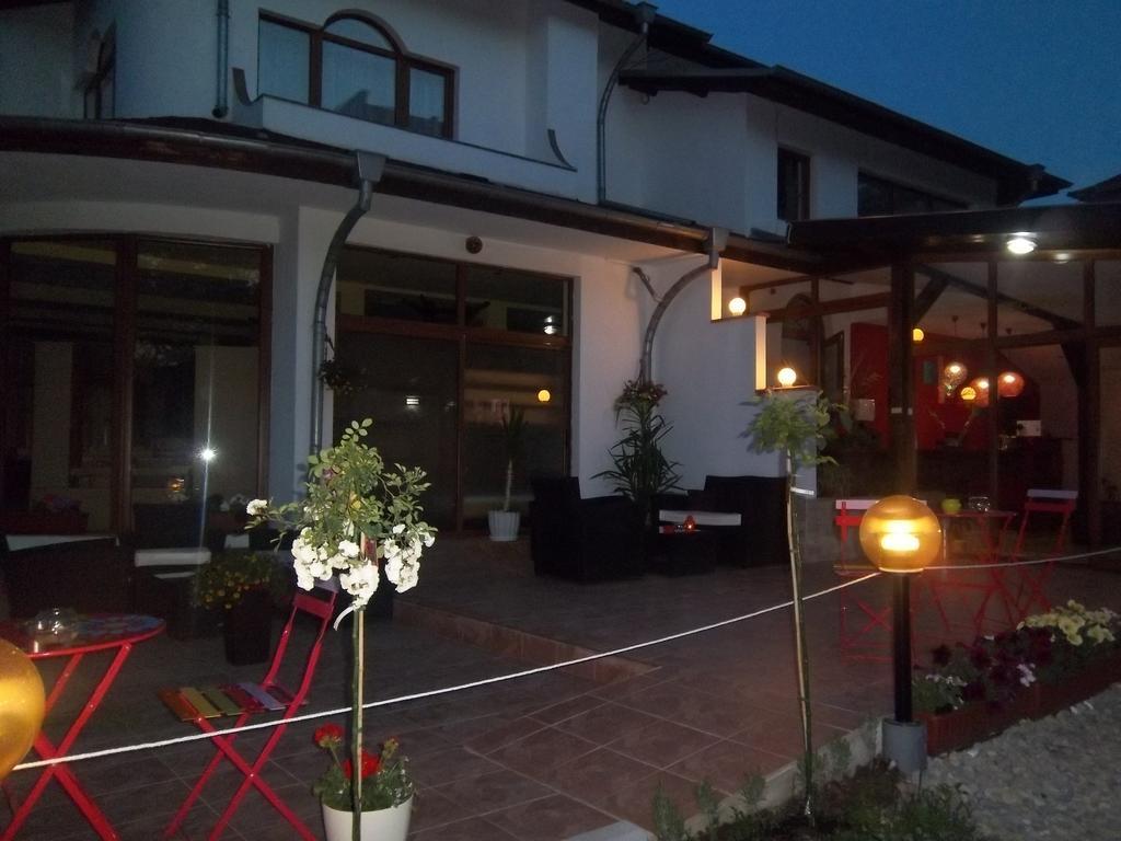 Hotel Gabrisa Razgrad Exteriör bild